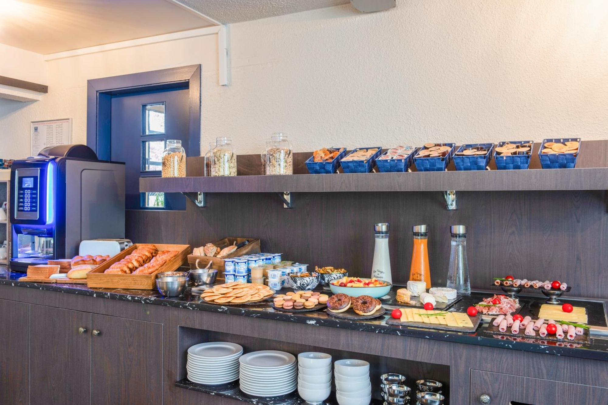 Hotel Kyriad Dieppe Saint-Aubin-sur-Scie Luaran gambar